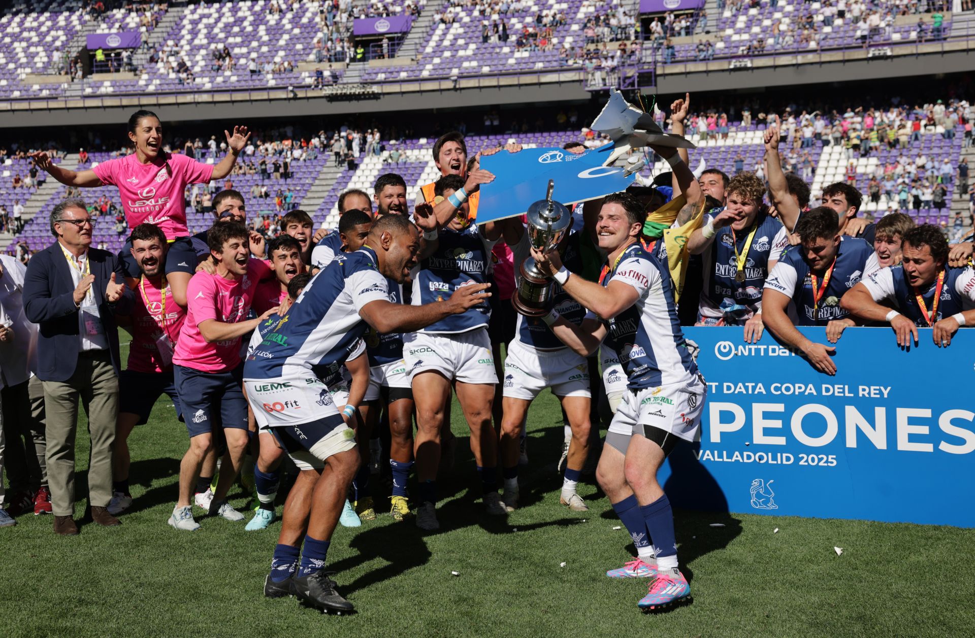 El VRAC celebra con su afición la Copa del Rey de rugby conquistada en Zorrilla