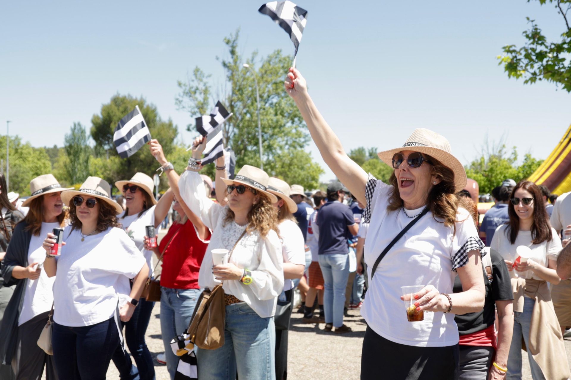 Las imágenes de la Fan Zone de la final de la Copa del Rey de rugby