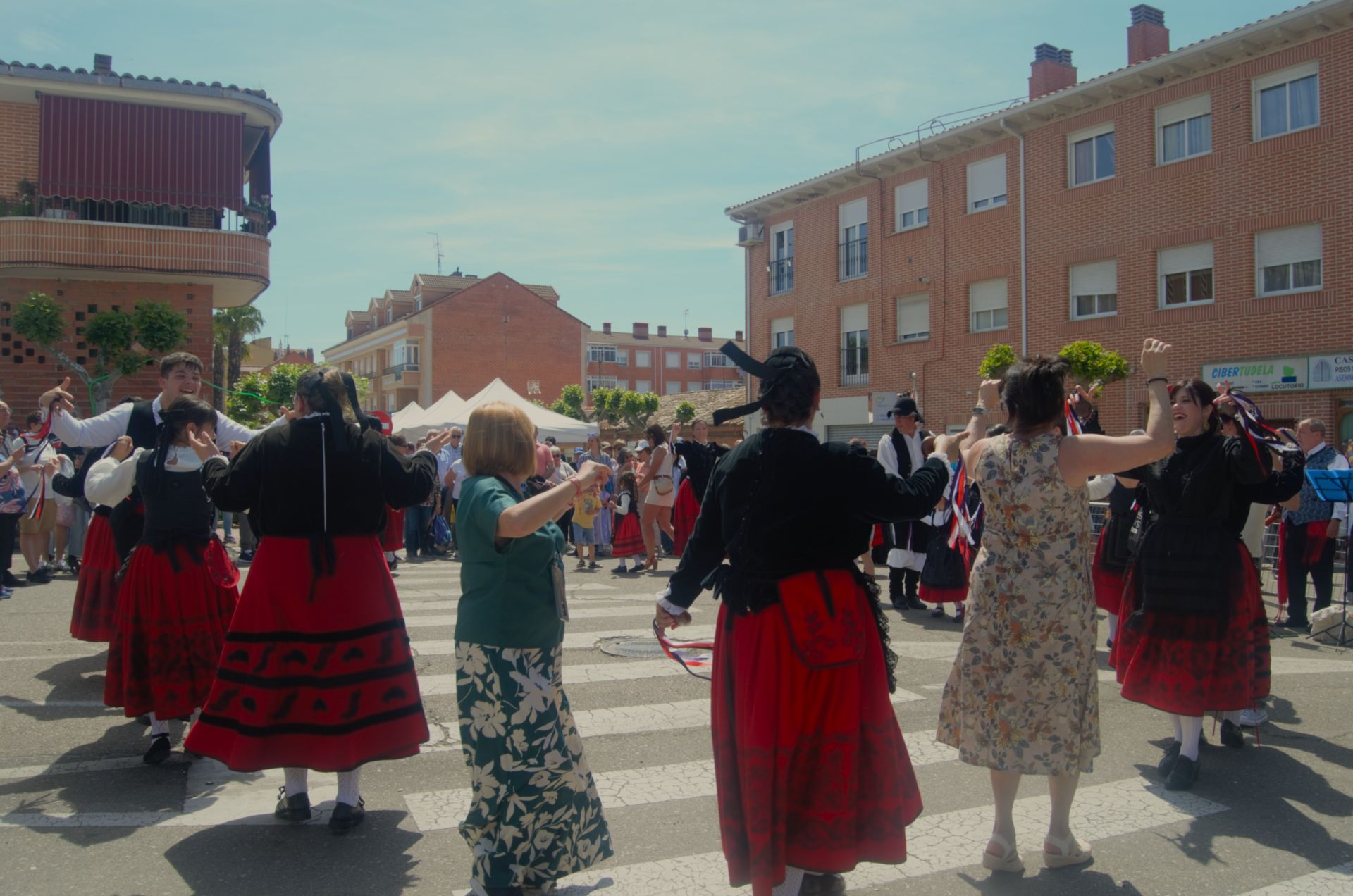 La segunda jornada de la Feria del Espárrago en Tudela de Duero, en imágenes