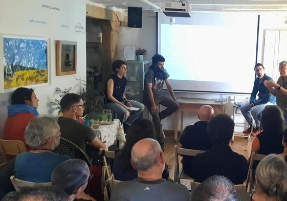 Mesa redonda sobre el lobo en Aguilar de Campoo