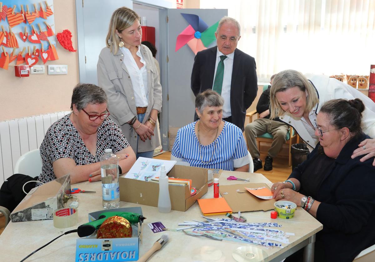 Visita de la vicepresidenta, Isabel Blanco, a las instalaciones de San Cebrián.