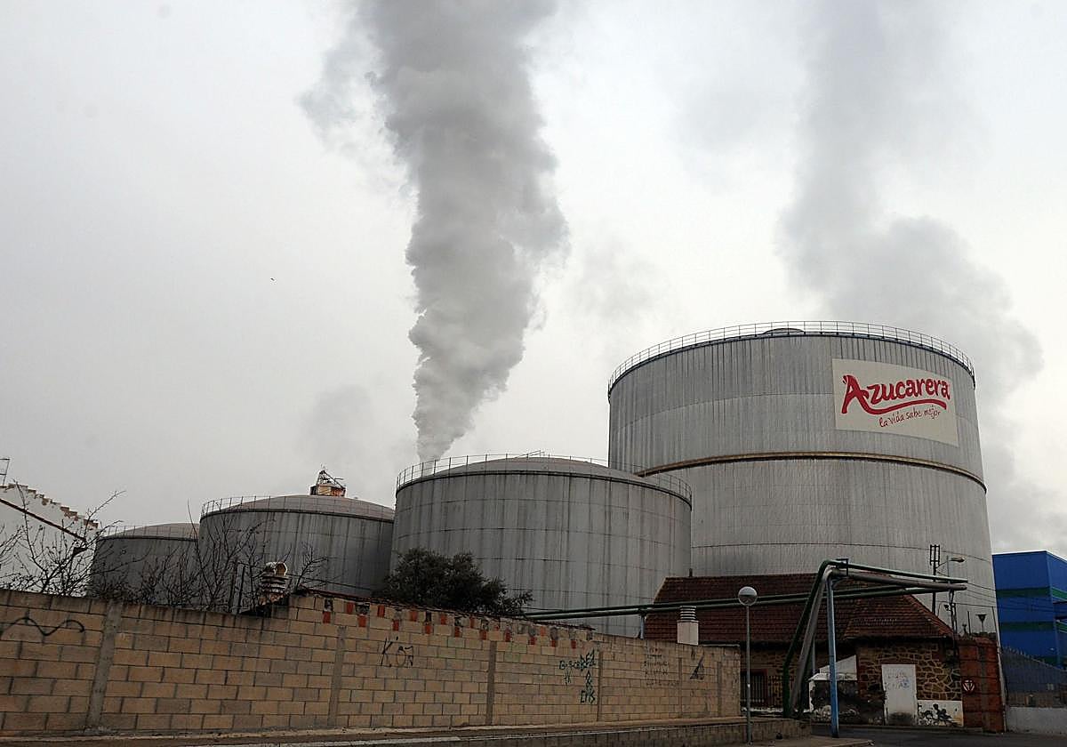 Instalaciones de Azucarera en La Bañeza, en imagen de archivo.