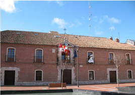 Fachada del Ayuntamiento de Laguna de Duero.