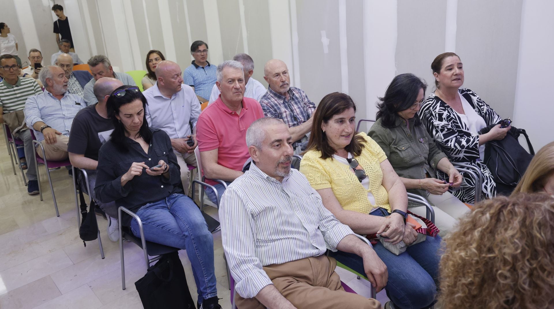 Gamoneda apadrina la nueva sede del Ateneo en Palencia