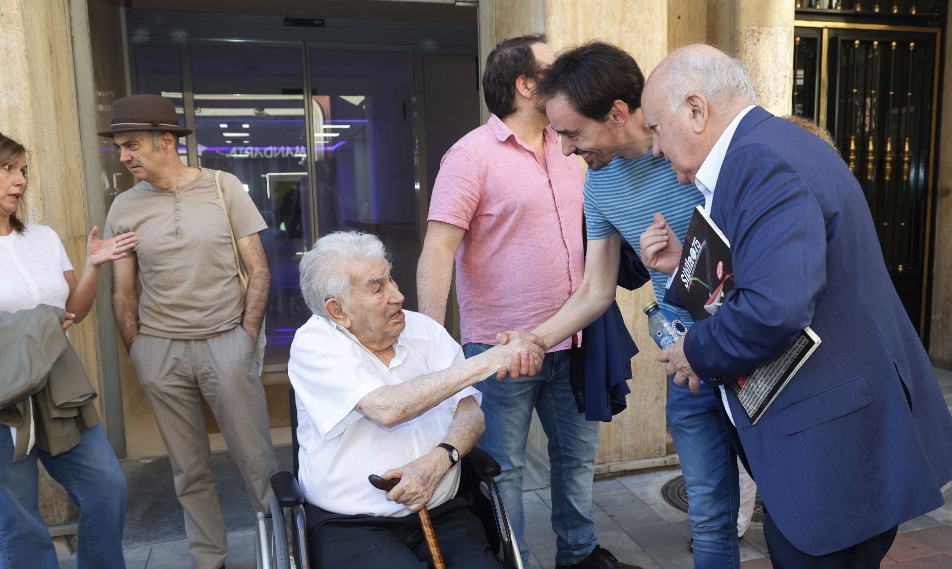Gamoneda apadrina la nueva sede del Ateneo en Palencia