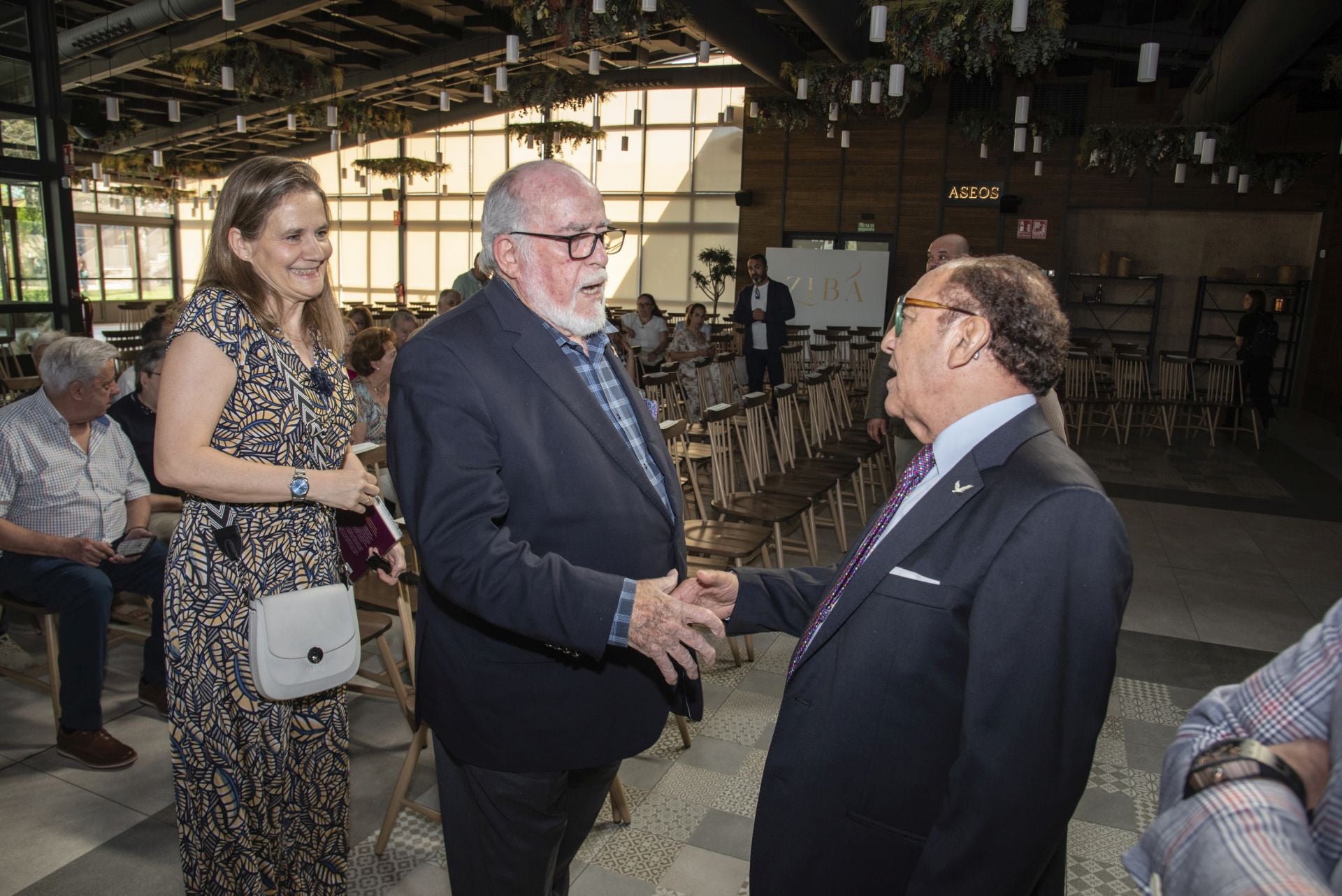 Fotos de la multitudinaria presentación de la biografía de José María