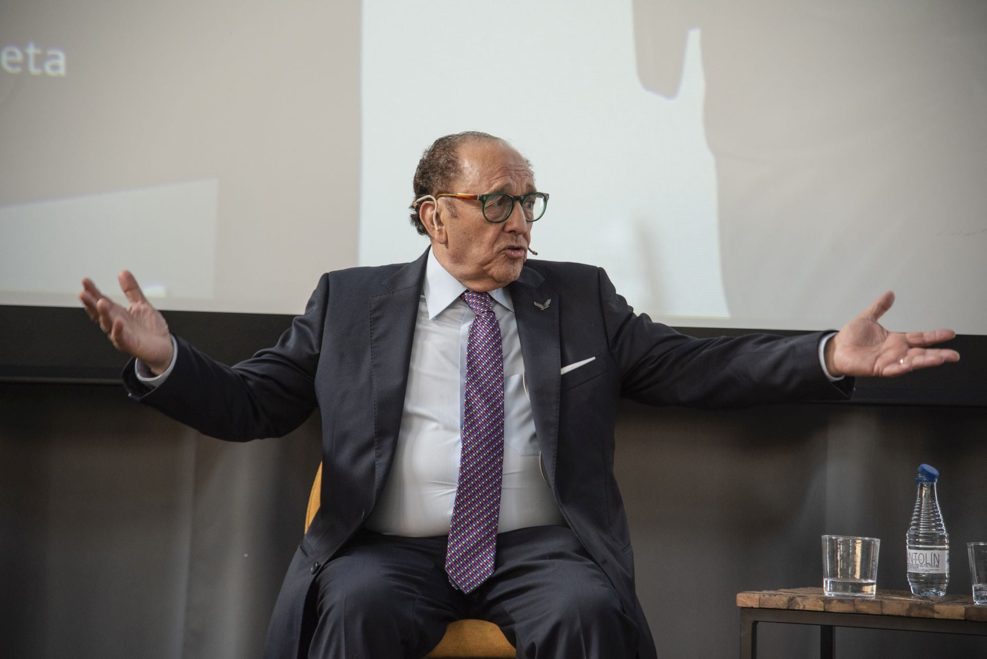 Fotos de la multitudinaria presentación de la biografía de José María