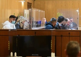 Miembros de la banda del BMW, durante el juicio que les mandó a prisión en 2022.