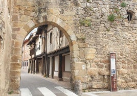 Puerta de la Tobalina, en Aguilar de Campoo.