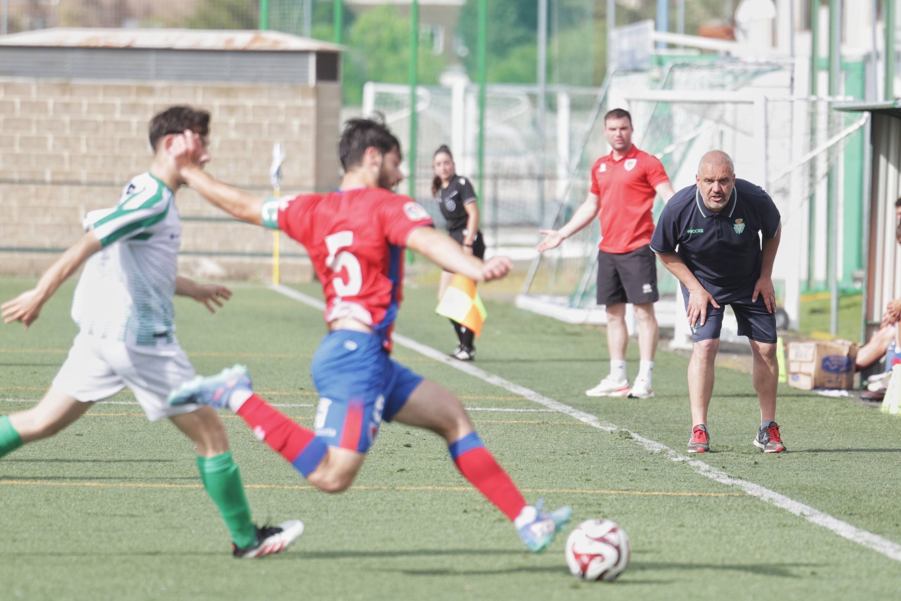 La derrota del Betis ante el Numancia B, en imágenes