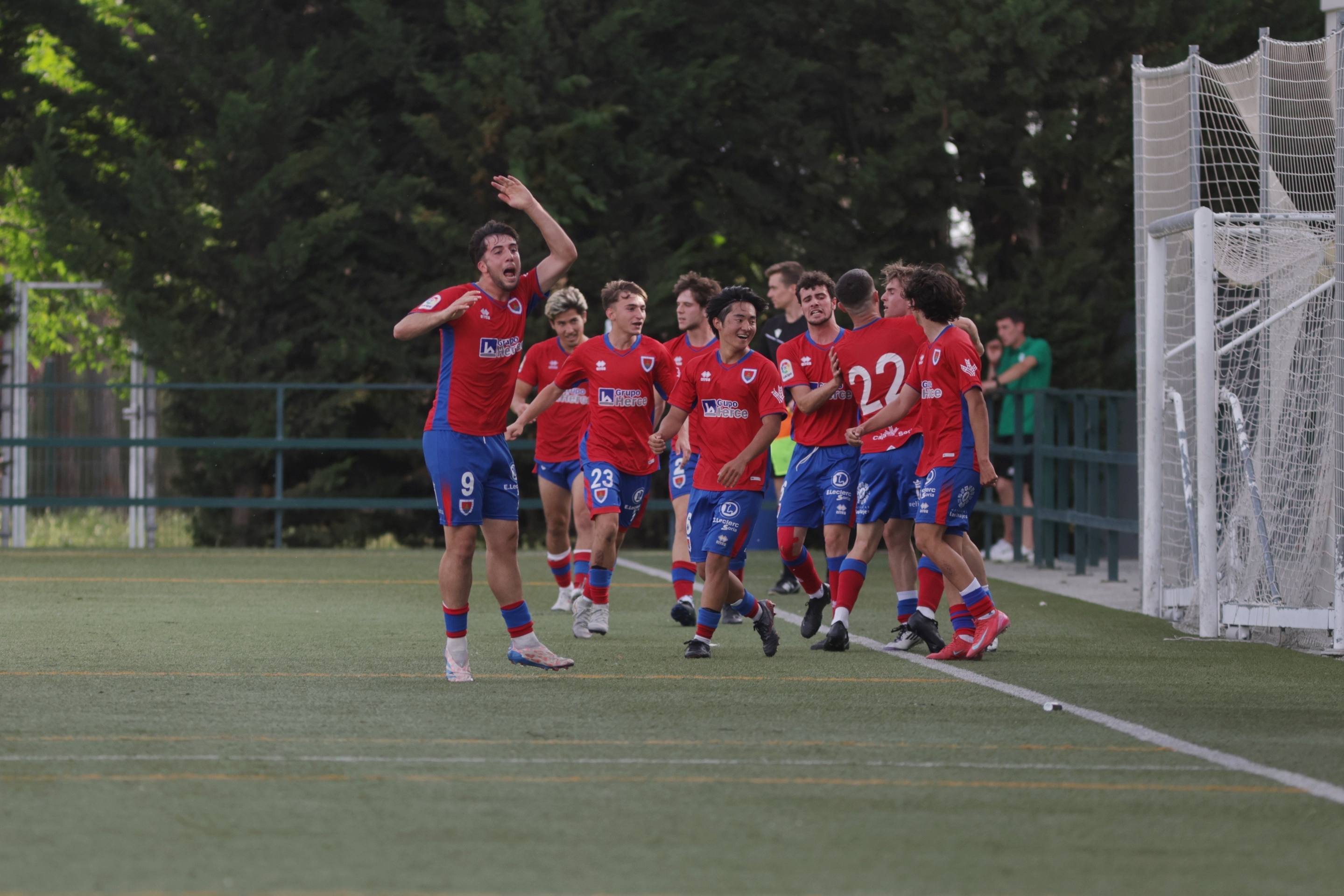 La derrota del Betis ante el Numancia B, en imágenes