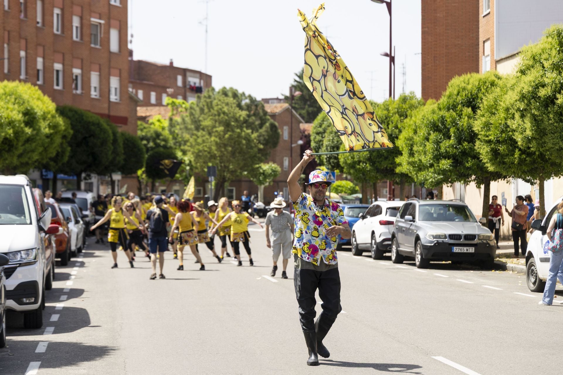 Carrera de patitos de goma solidaria en el Esgueva