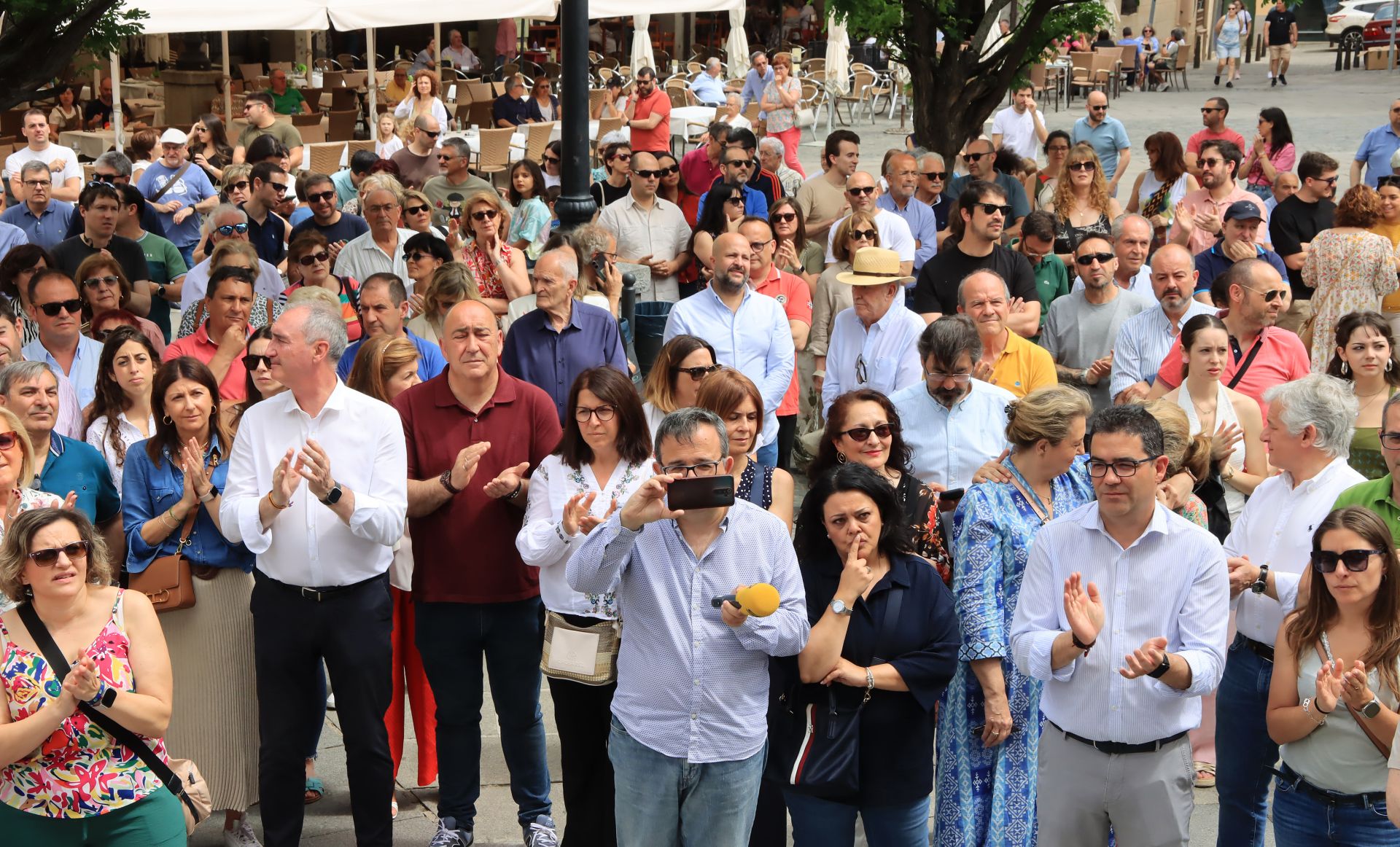 Fotos de la protesta en Segovia contra la supresión de paradas del AVE