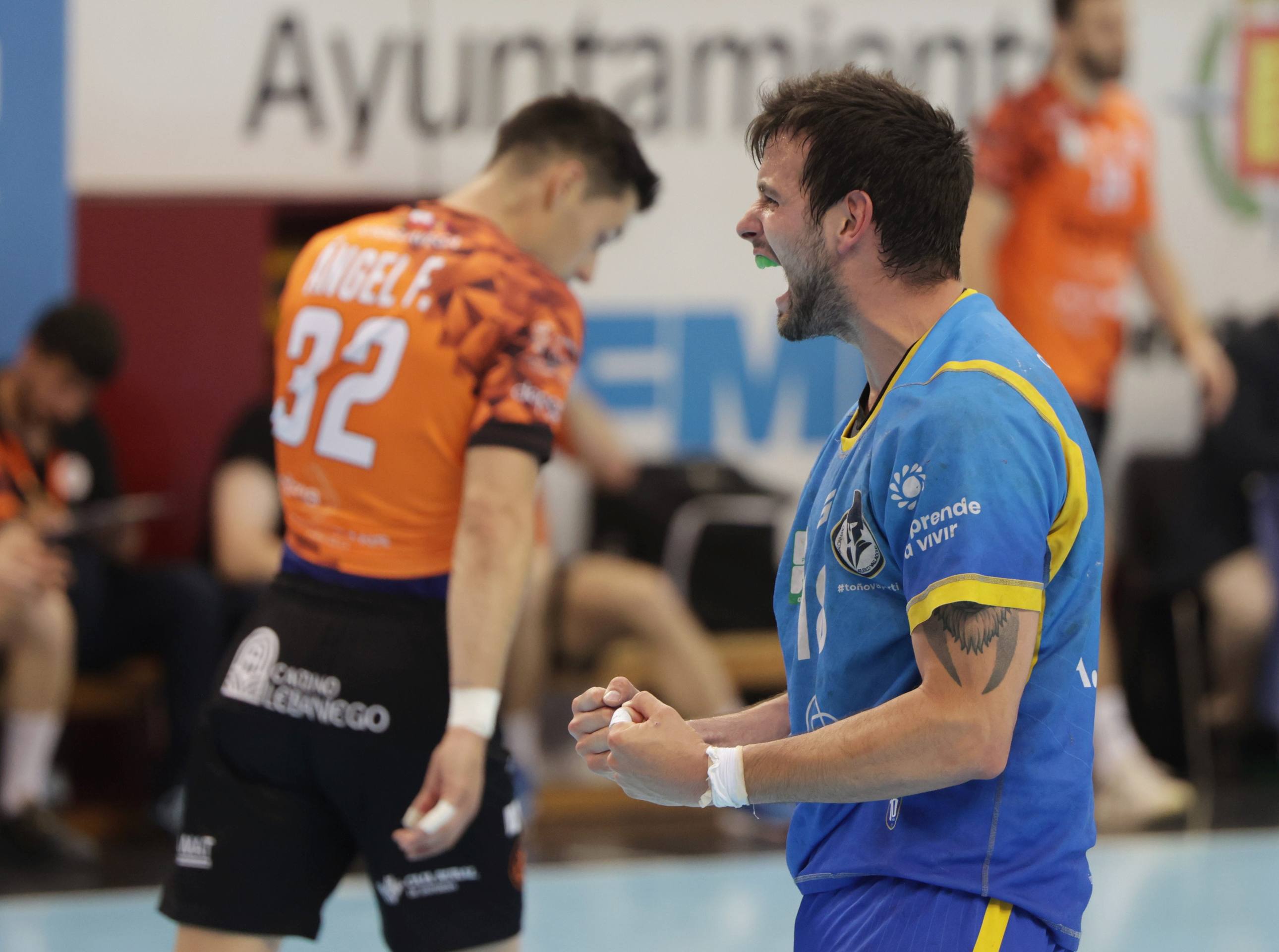 La derrota del Recoletas en Huerta del Rey ante Torrelavega, en imágenes