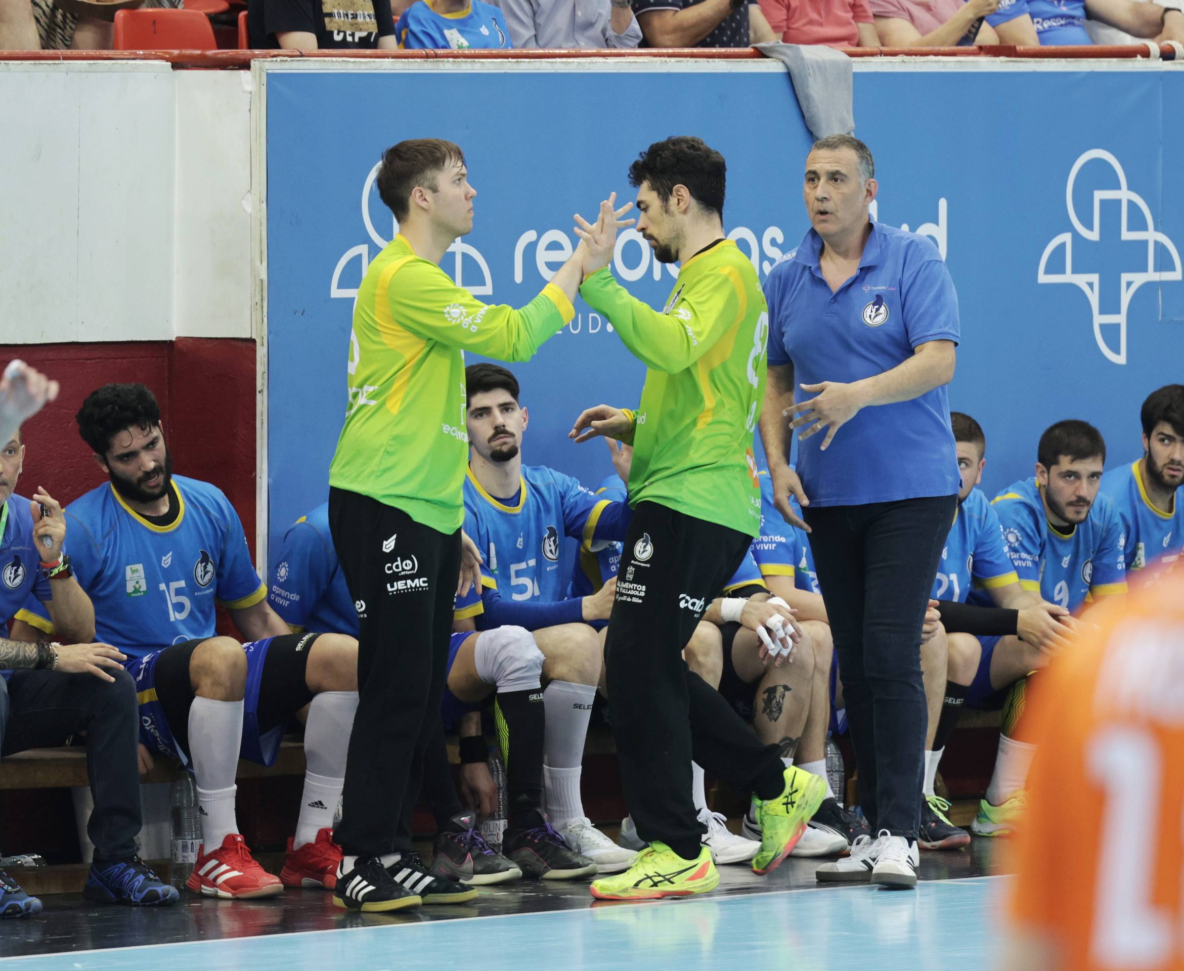 La derrota del Recoletas en Huerta del Rey ante Torrelavega, en imágenes