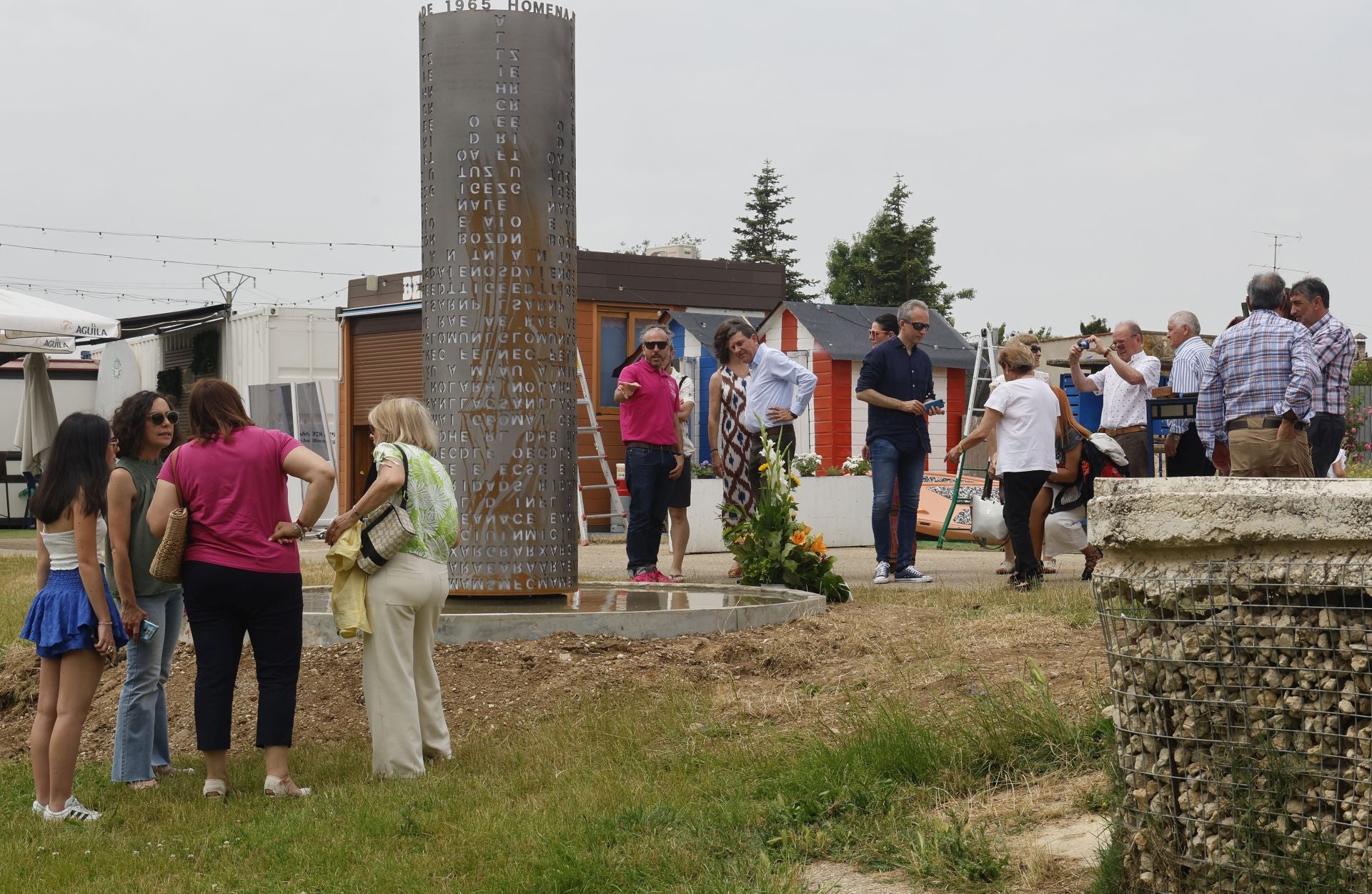 Husillos recuerda a los siete fallecidos en el río