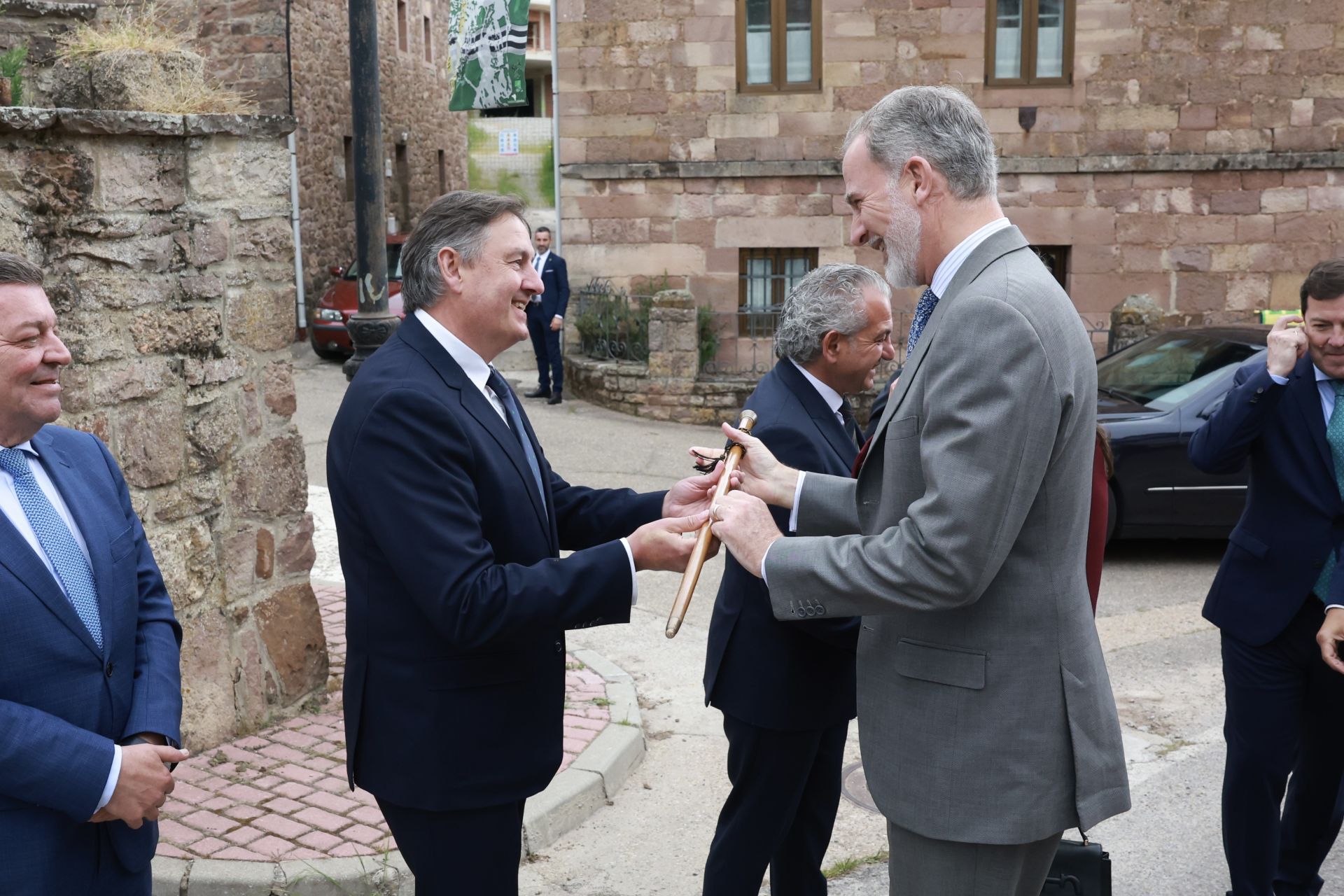 La visita de los Reyes a Brañosera, en imágenes