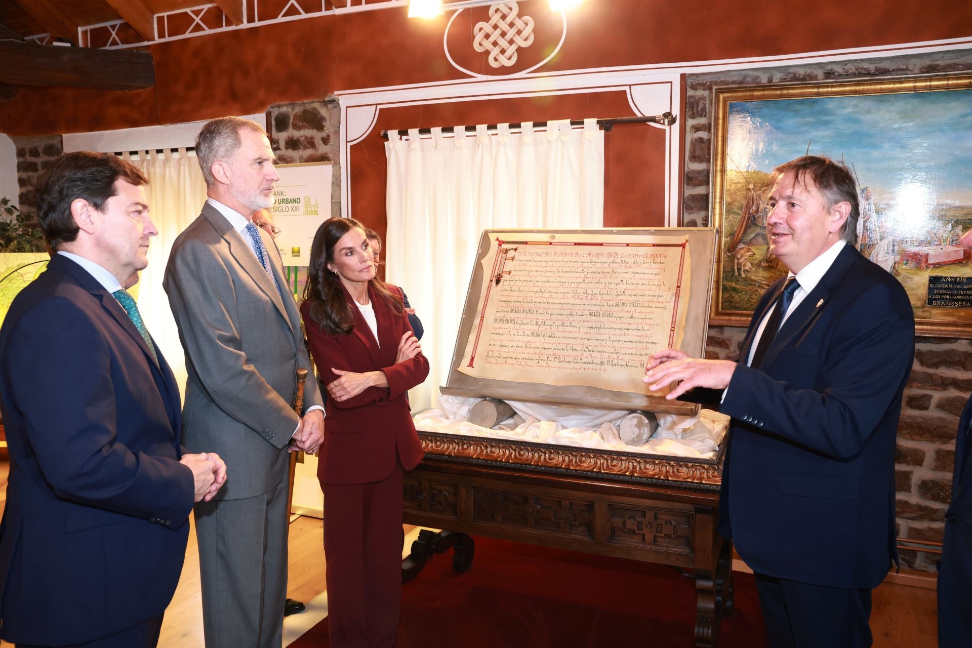 La visita de los Reyes a Brañosera, en imágenes