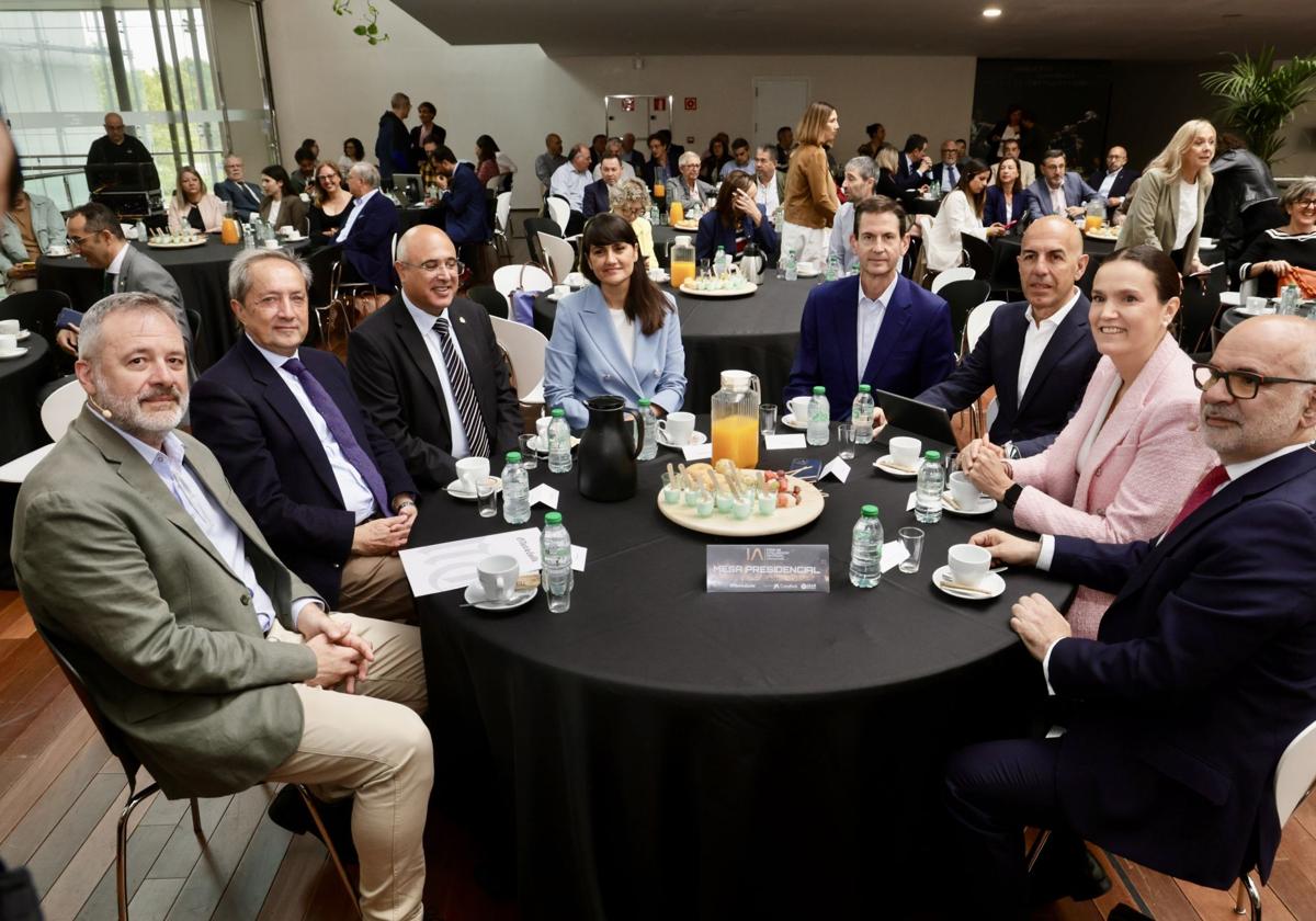 Asistentes al Foro de Inteligencia Artificial