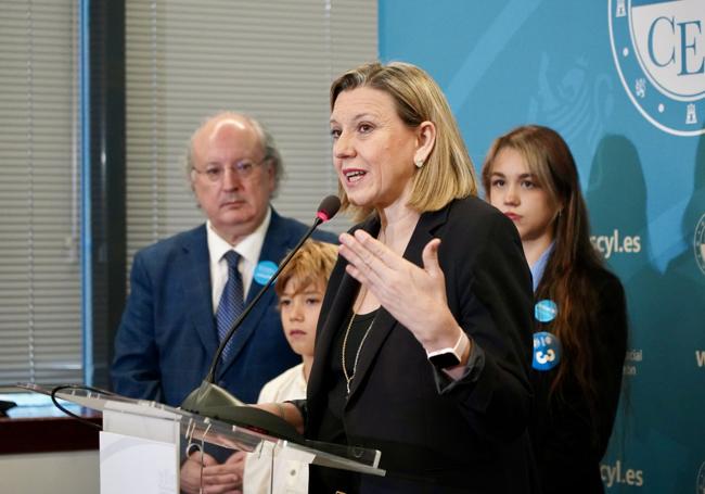 La consejera de Familia y vicepresidenta de la Junta, Isabel Blanco, en un acto sobre infancia y adolescencia en el Consejo Económico y Social (CES) de Castilla y León, celebrado en noviembre pasado.