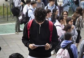 Los alumnos que se enfrentan a la PAU, en el campus Esgueva de la Universidad de Valladolid.
