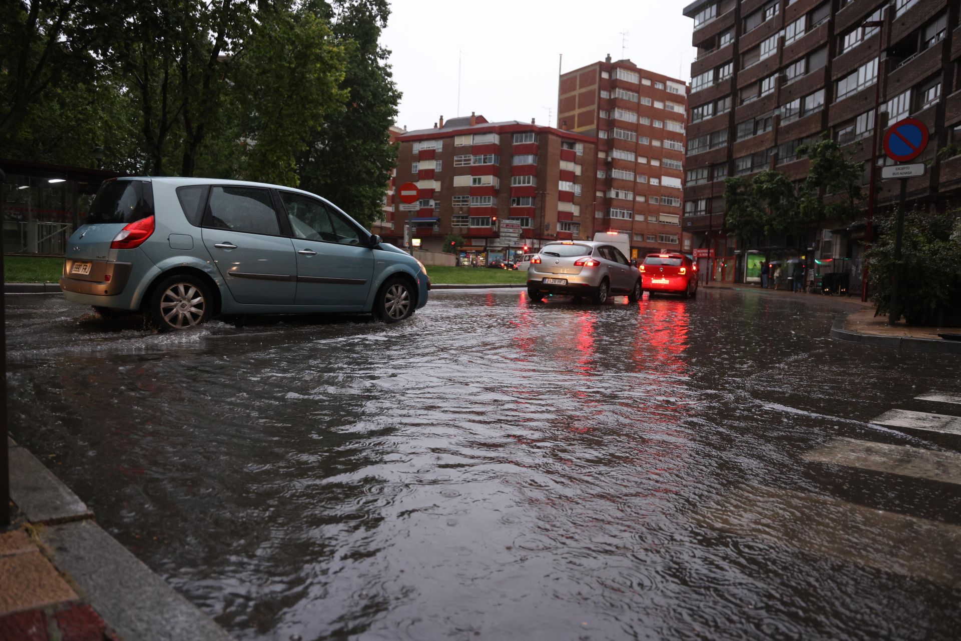 Acumulación de agua en la Circular.
