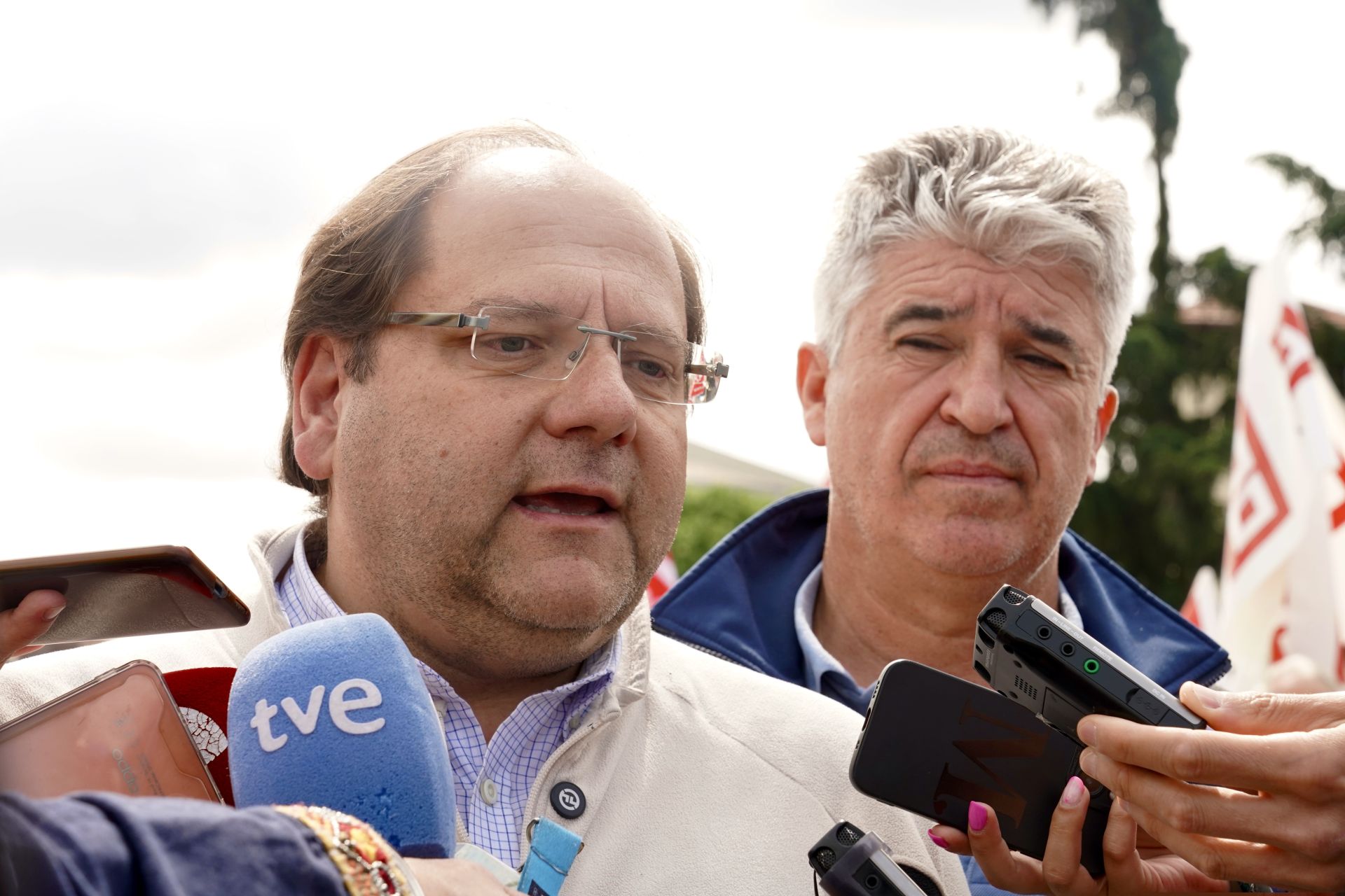 Concentración de trabajadores de Azucarera de La Bañeza