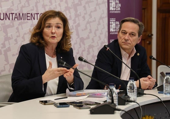 Los concejales de Vox, Sonia Lalanda y Emilio Polo.