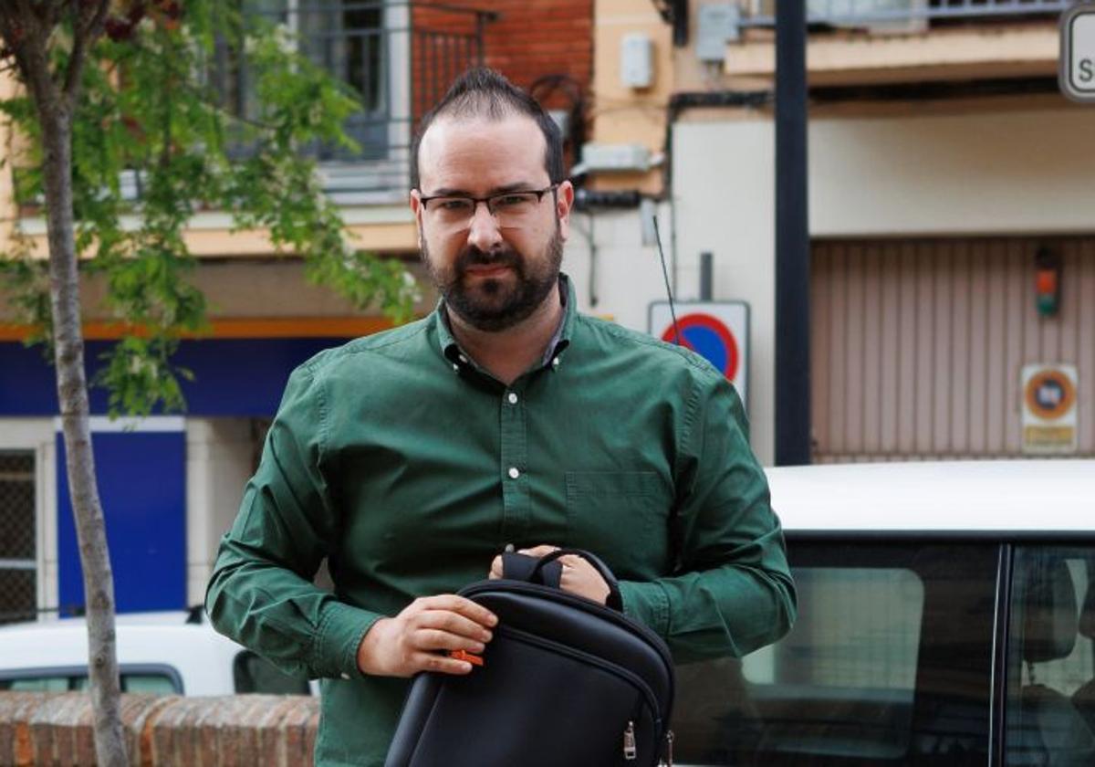 El exprocurador socialista Ángel Hernández a juicio por maltrato y coacciones a su expareja