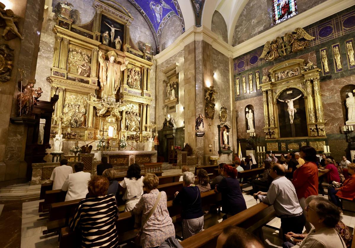 La veneración a la reliquia de Santa Margarita María de Alacoque, en imágenes