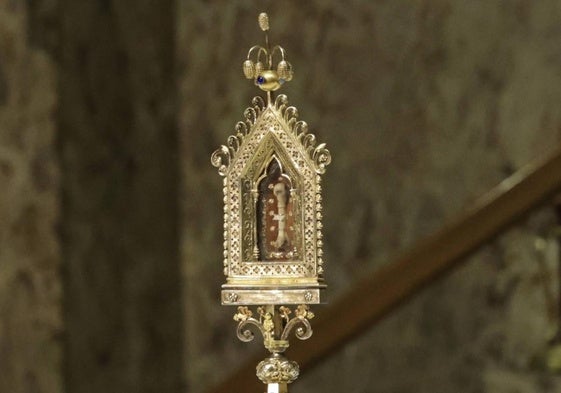 Hueso de un dedo de la mano de la santa Margarita María de Alacoque que se venera desde este jueves en el Santuario