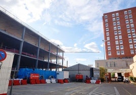 Problemas con los materiales de la fachada tienen paralizadas las obras del hospital