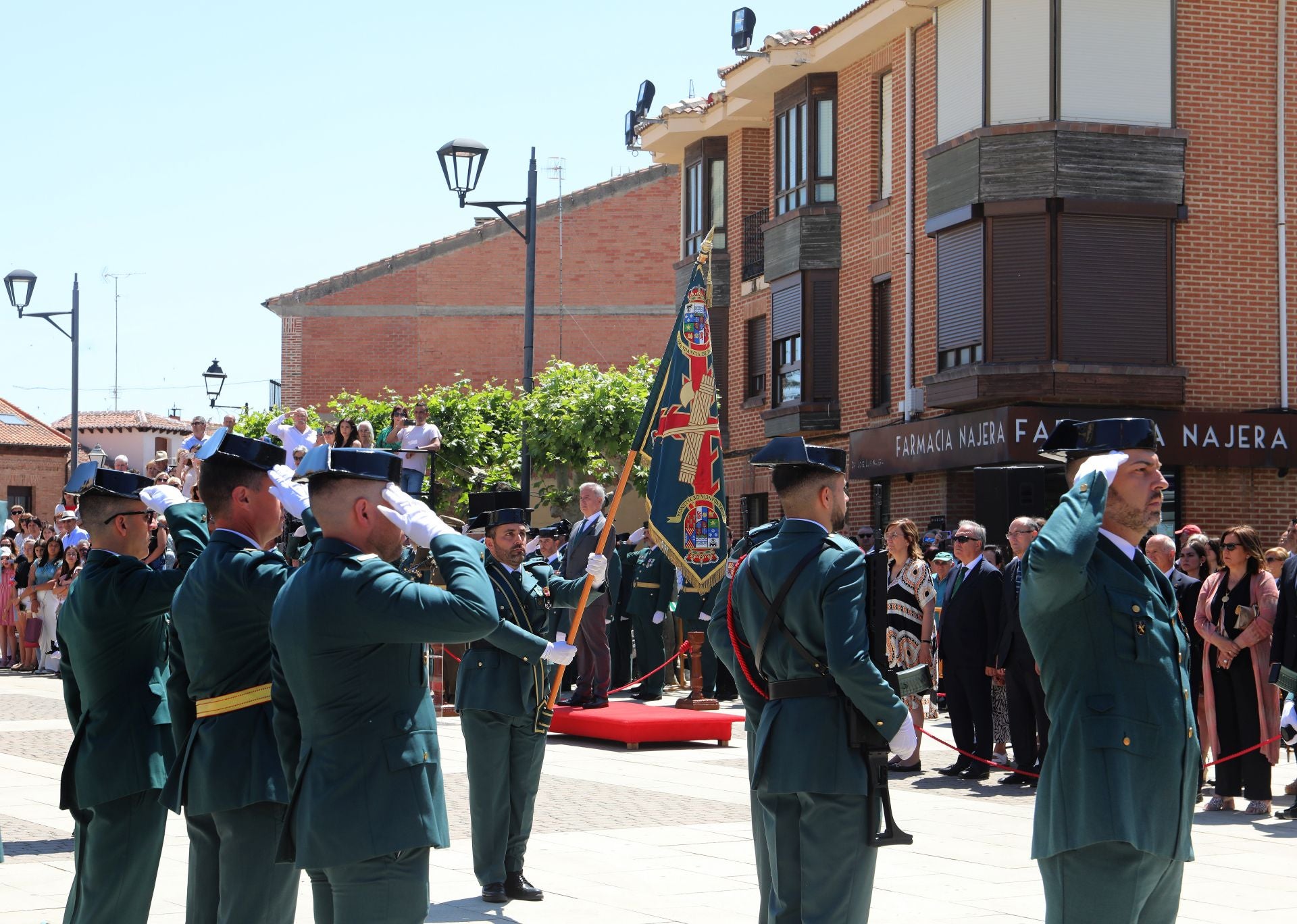 La Guardia Civil honra en Paredes de Nava sus 181 años de historia