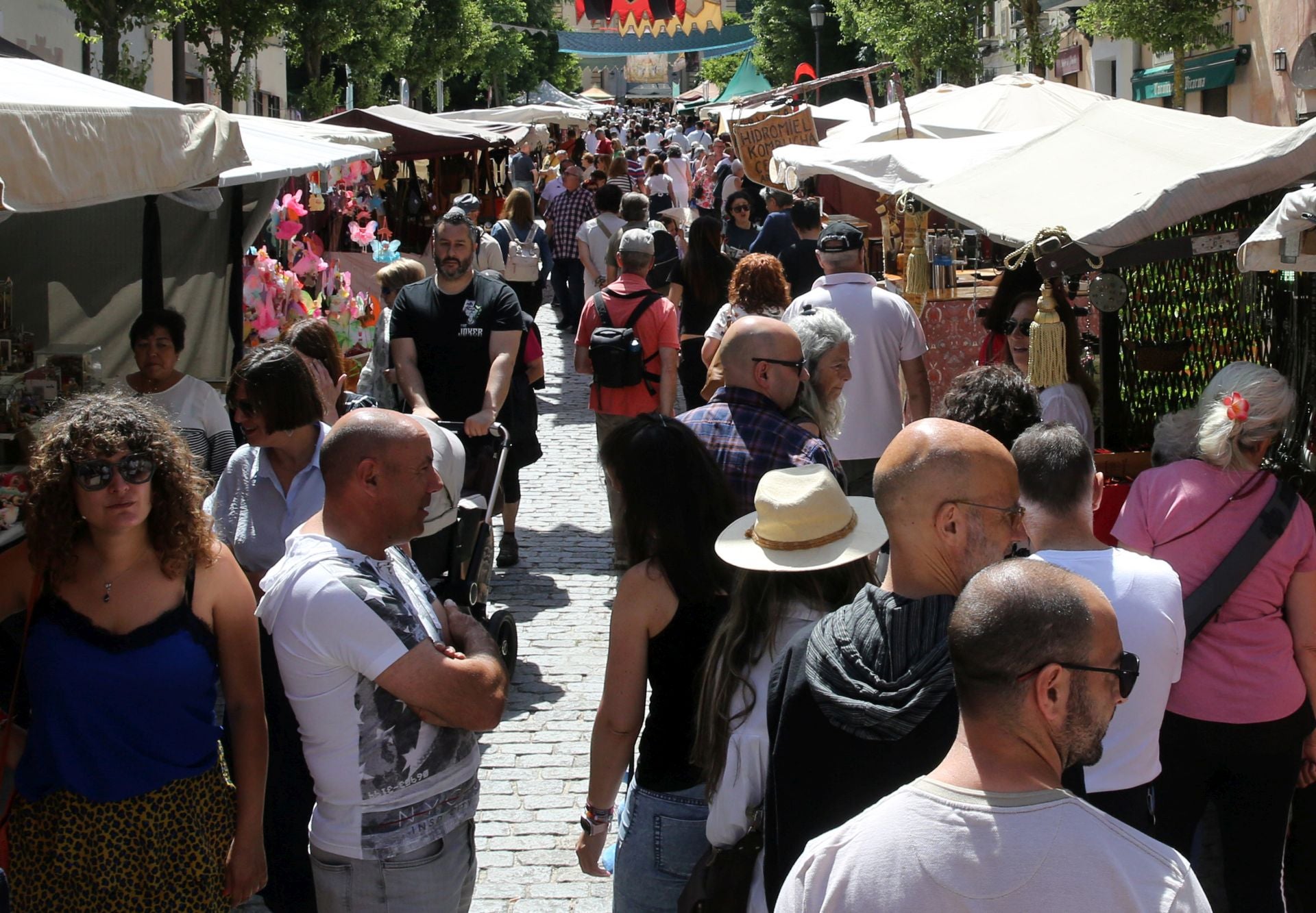 El Mercado Barroco de La Granja, en imágenes