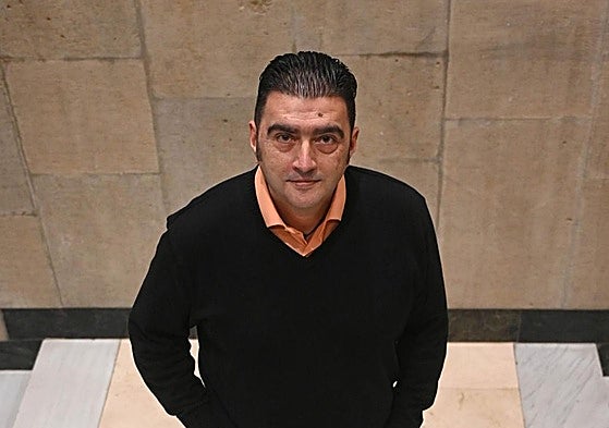 El poeta leonés Antonio Manilla.