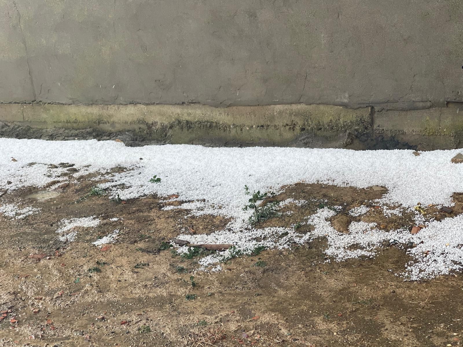Granizo del tamaño de garbanzos en Mazariegos