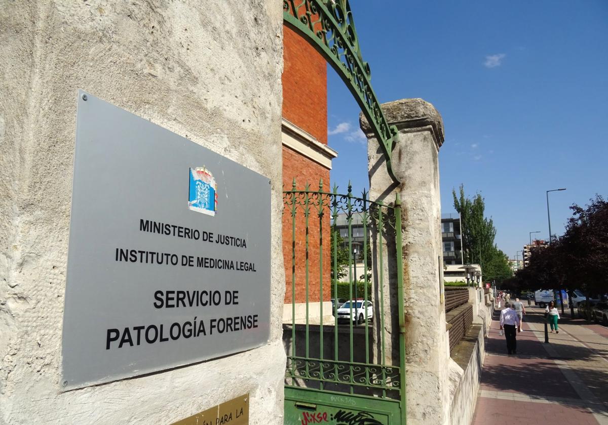 Identifica a su padre doce años después por el ADN y le envían un baúl con los huesos desde Galicia