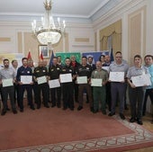 Vigilantes de seguridad que recibieron menciones honoríficas por su trabajo en Palencia.