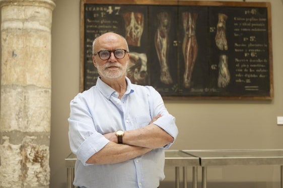 Francisco Pastor, profesor de Anatomía en la UVA y comisario de la exposición.