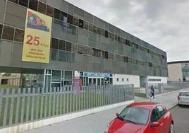 Fachada del IES Eras de Renueva.