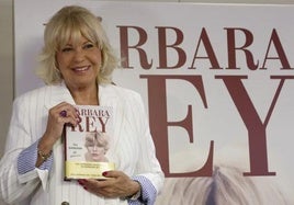 Bárbara Rey presenta sus memorias.