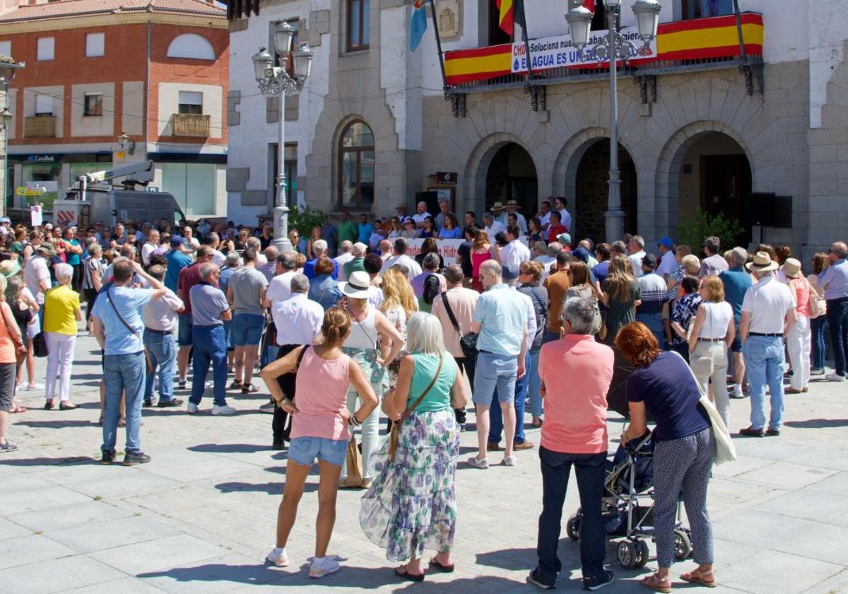 Participantes en la concentración de este sábado en El Espinar.