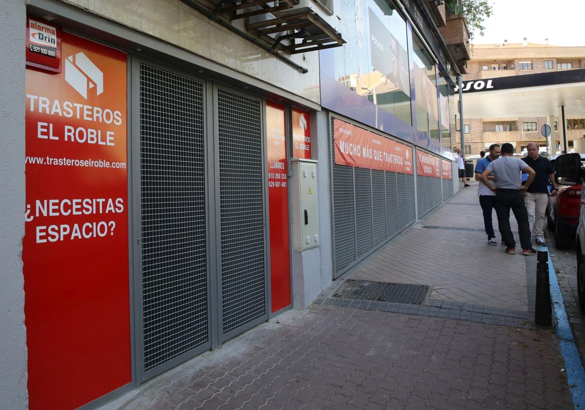 Un local transformado en trasteros en la ciudad de Segovia.