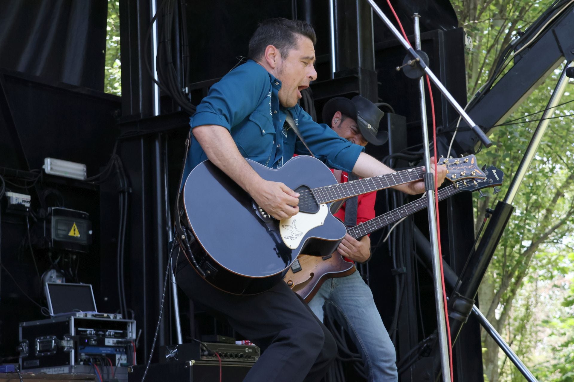 Las imágenes de los conciertos en el festival Mirarock de Santovenia