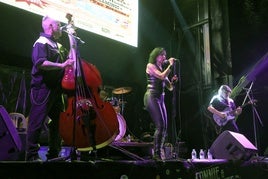 Las imágenes de los conciertos en el festival Mirarock de Santovenia