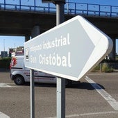Cruce de las calles Oro y Topacio, bajo el viaducto de la VA-30, donde se instalará una de las ocho cámaras.