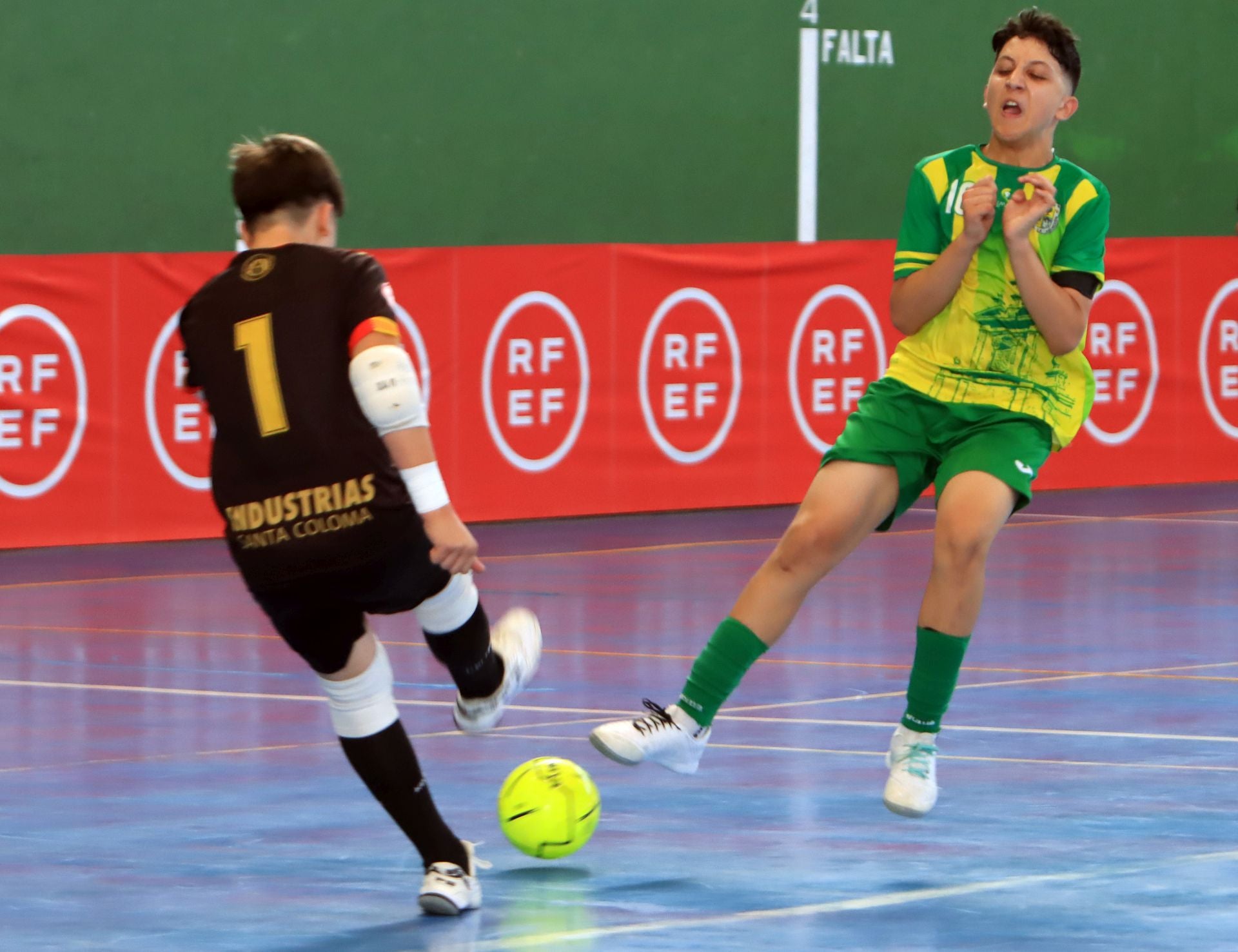 La derrota del Sporting Nava ante el Santa Coloma