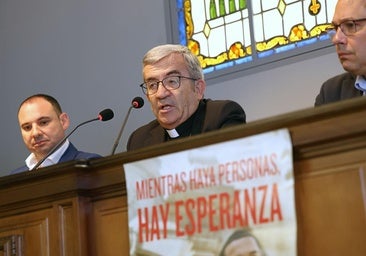 El arzobispo, Luis Argüello, durante la presentación de la memoria de Cáritas, este lunes en Valladolid.