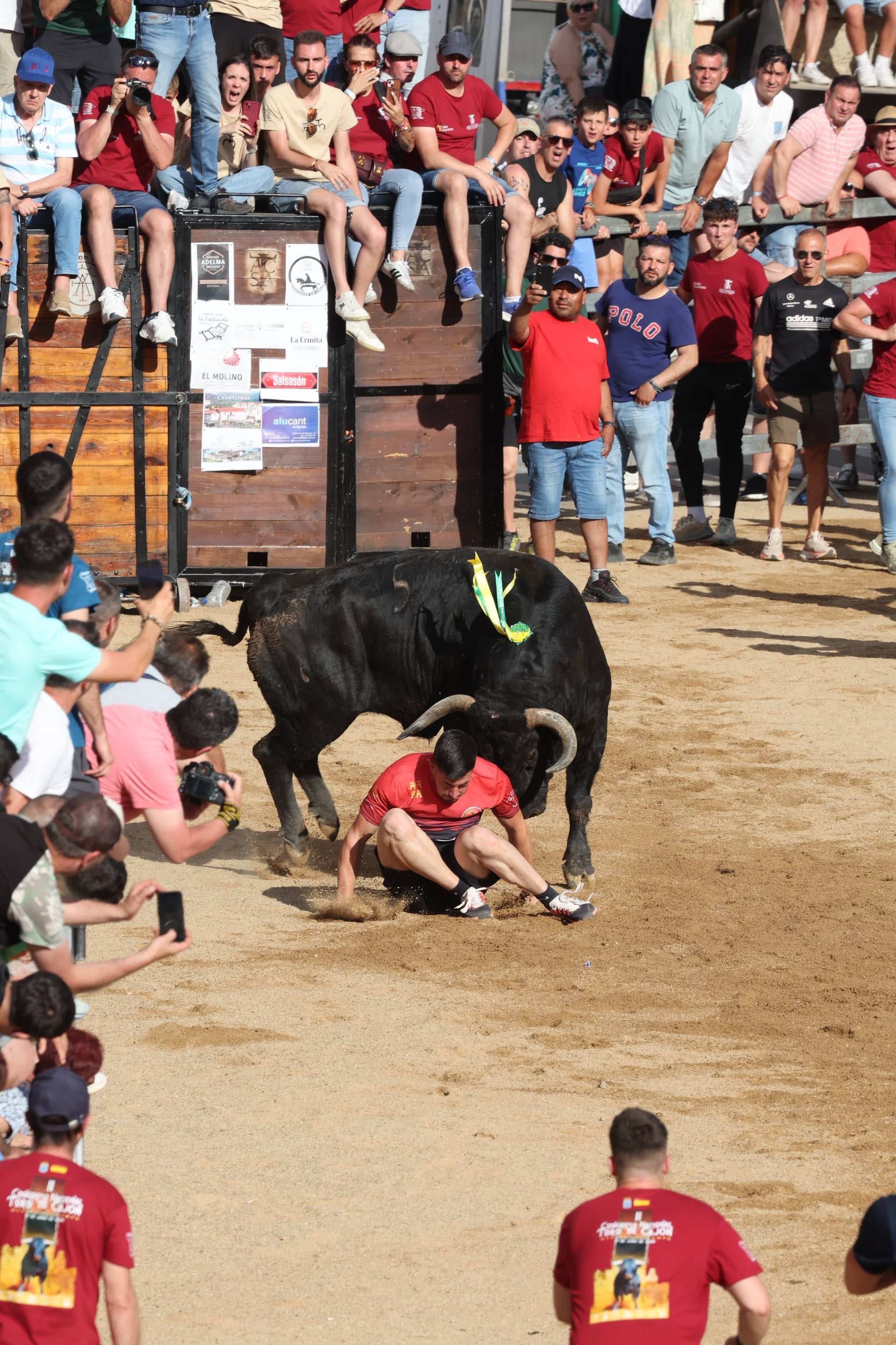 Las imágenes de la espectacular cogida en el encierro de Medina