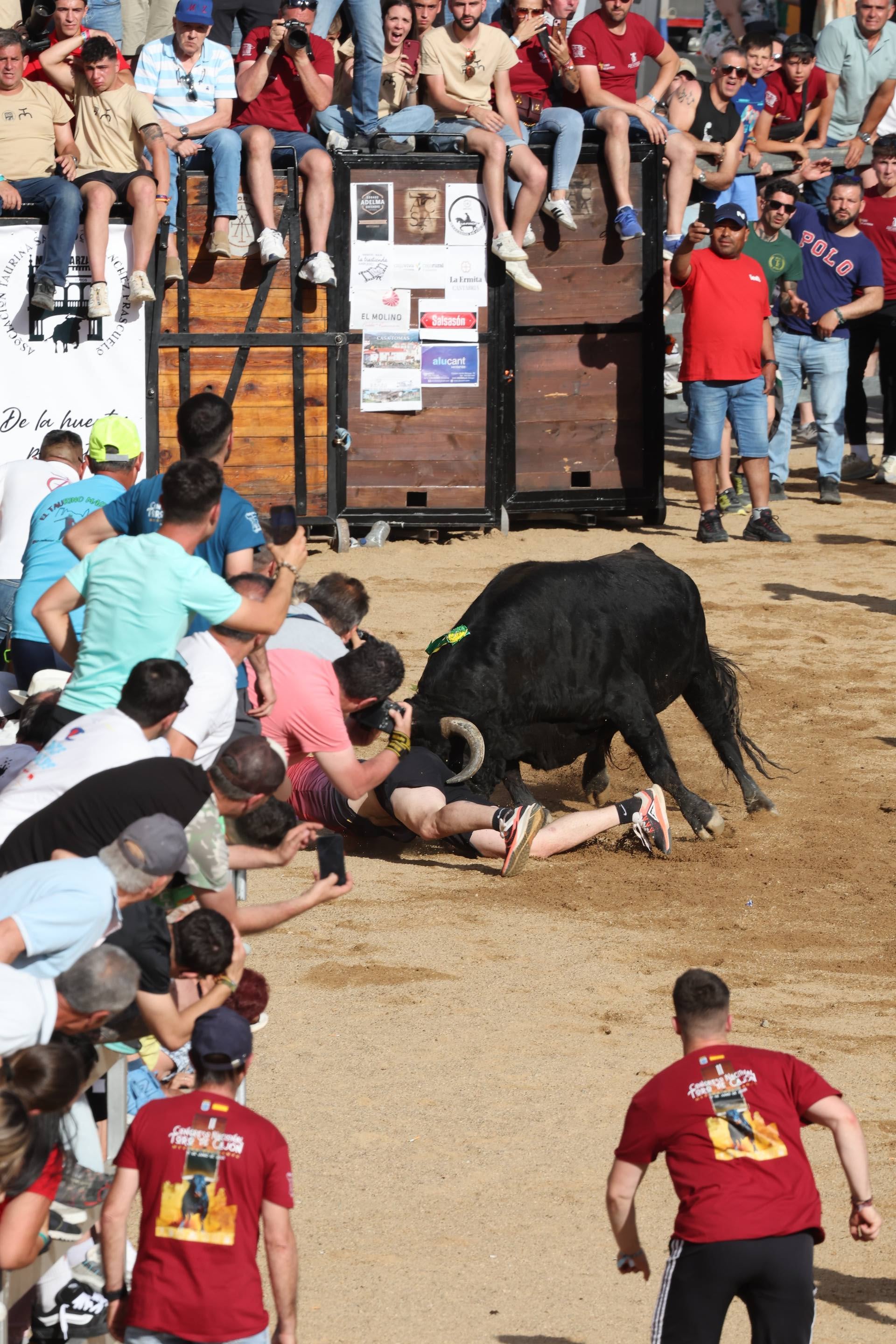 Las imágenes de la espectacular cogida en el encierro de Medina